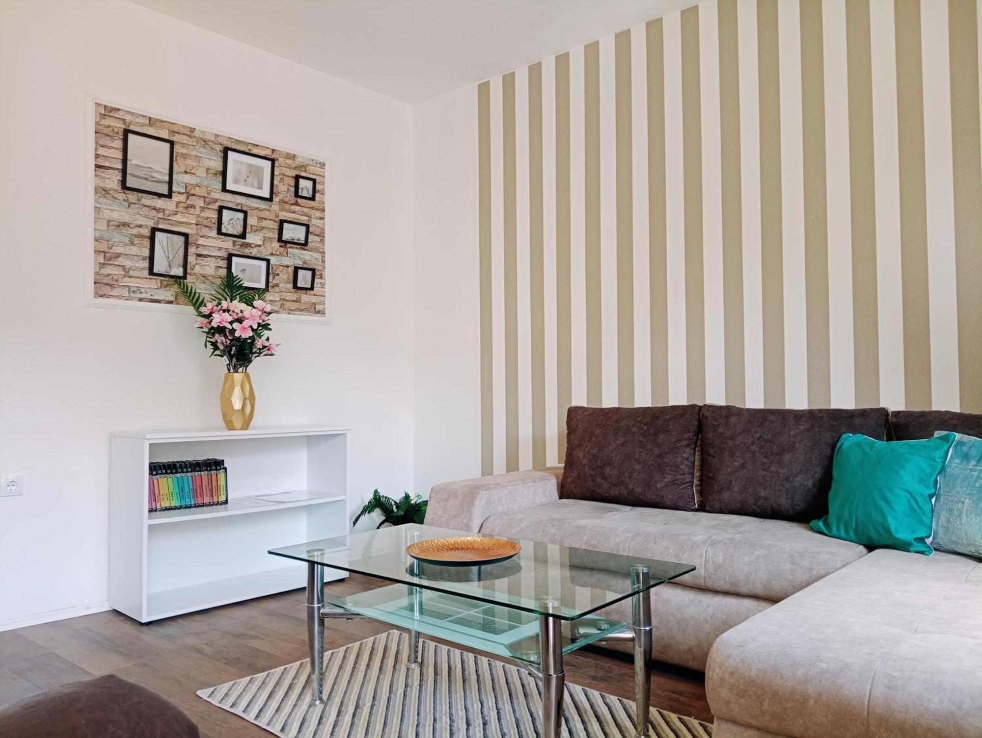 Easy Check In Apartments 021 Vladika 诺威萨 外观 照片